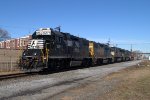 NS GP38-2 5277 leads WPFC-80